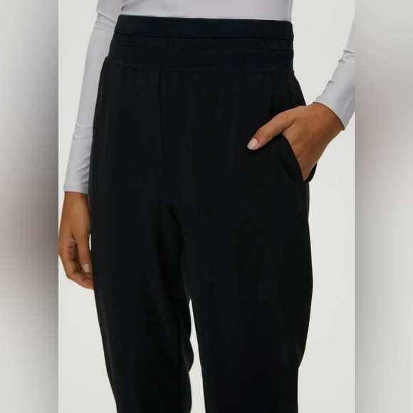 Babaton Arrow Black Pull On High Waisted Joggers - Picture 3 of 10